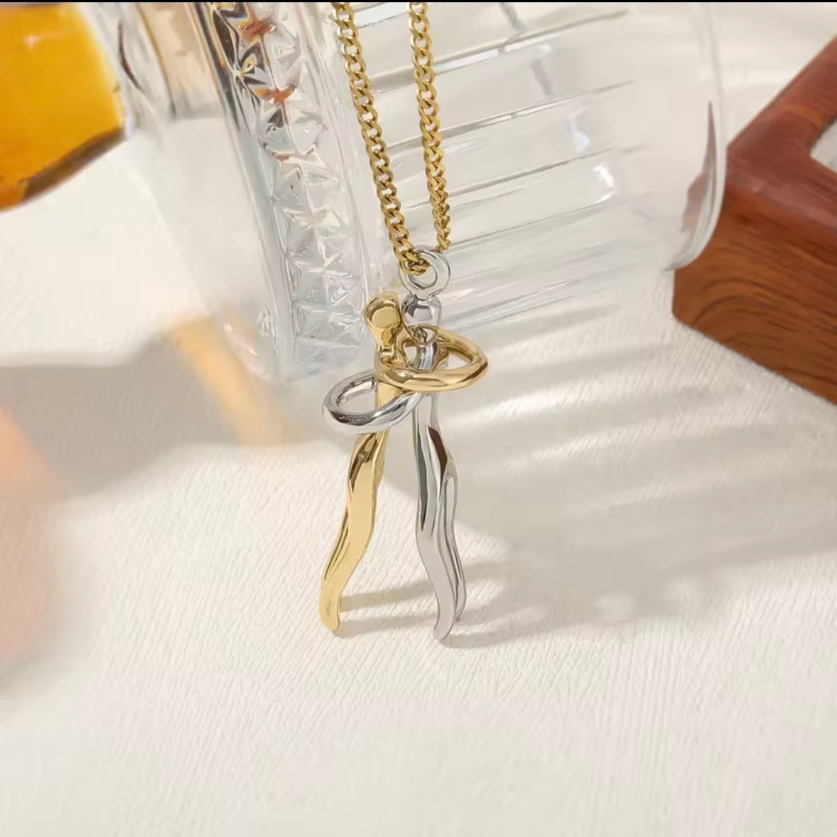 Ατσάλινο Κολιέ Με Ζευγάρι Αγκαλία - Hug Necklace