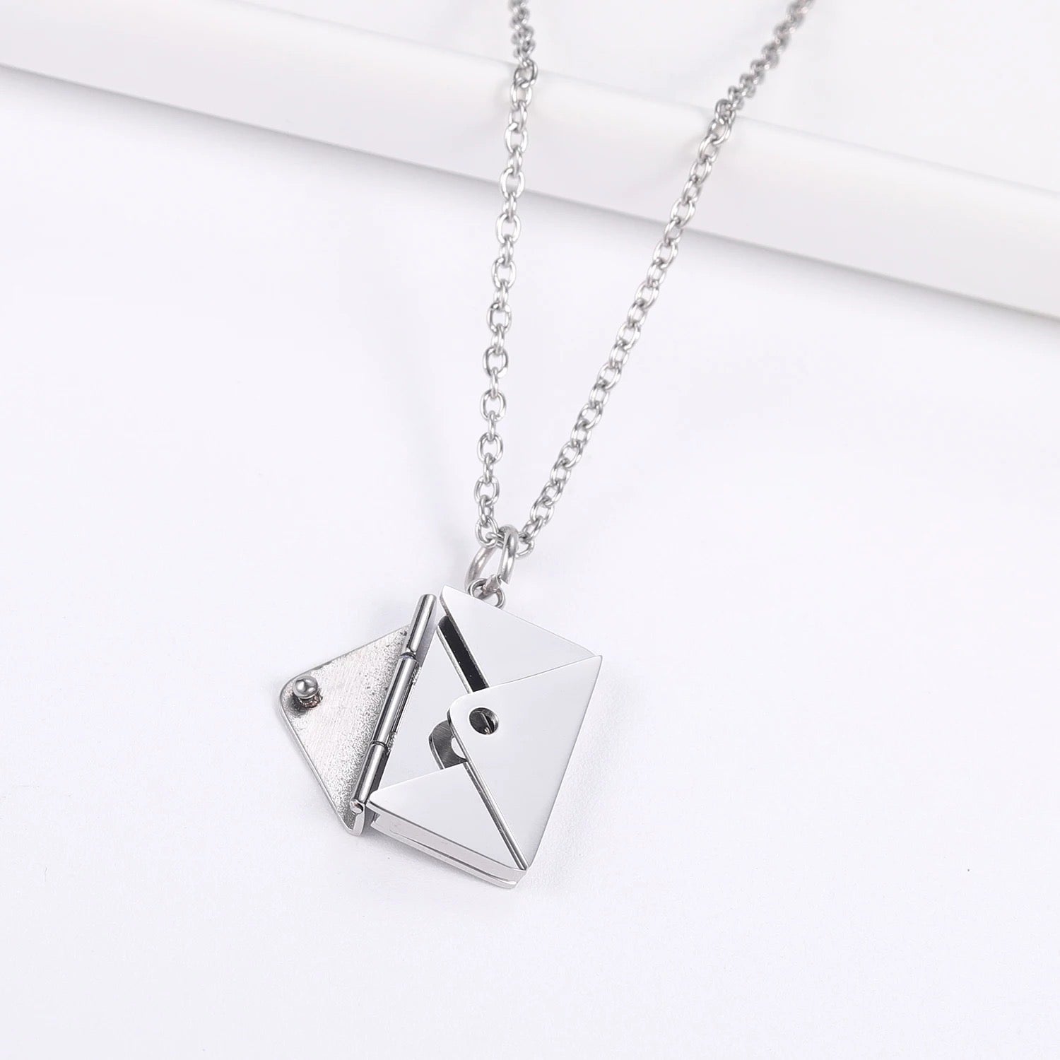 Ατσάλινο Κολιέ Φάκελος Αγάπης - Love Letter Necklace(χρυσό, ασημί)