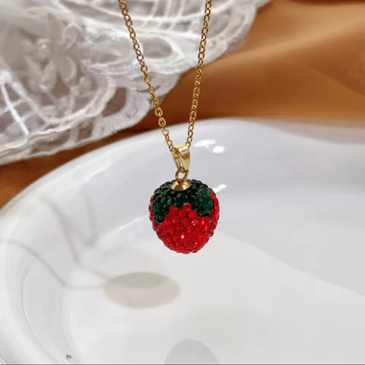 Ατσάλινο Κολιέ Με Φράουλα - Mini Strawberry Necklace